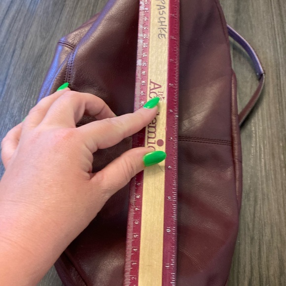 Burgundy Coach bag minimal signs of wear - Picture 11 of 11